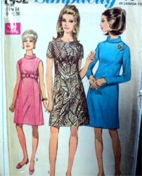 7432 1967 SEAMED A-DRESS SLVS/COLLAR OR NOT,BELT PATTERN 14,10
